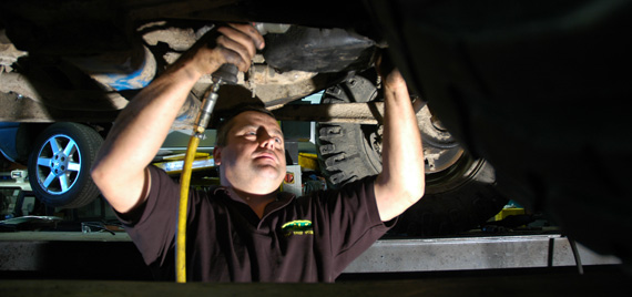 Land-Rover-Repairs-02